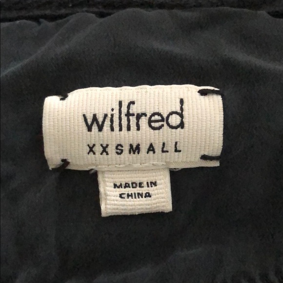 Wilfred Sweater Shrug in Black and Light Taupe - Picture 3 of 7